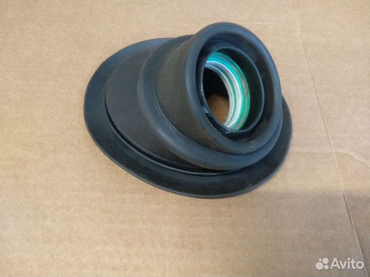 Манжета рулевого вала Е60/Е61. Пыльник/кожух вала