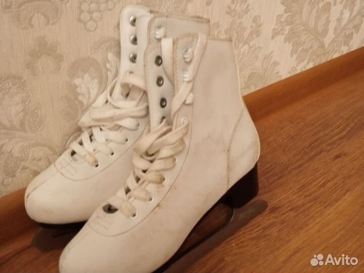 Коньки фигурные