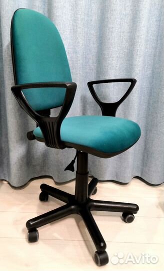 Компьютерное кресло