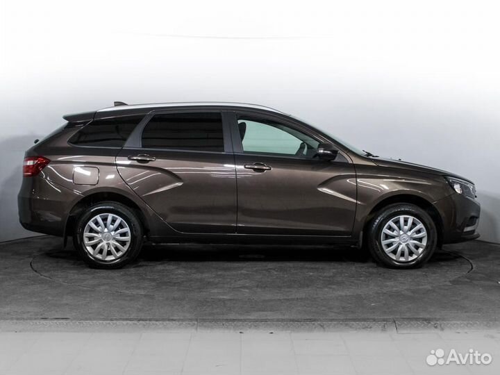 LADA Vesta 1.6 CVT, 2022, 10 850 км