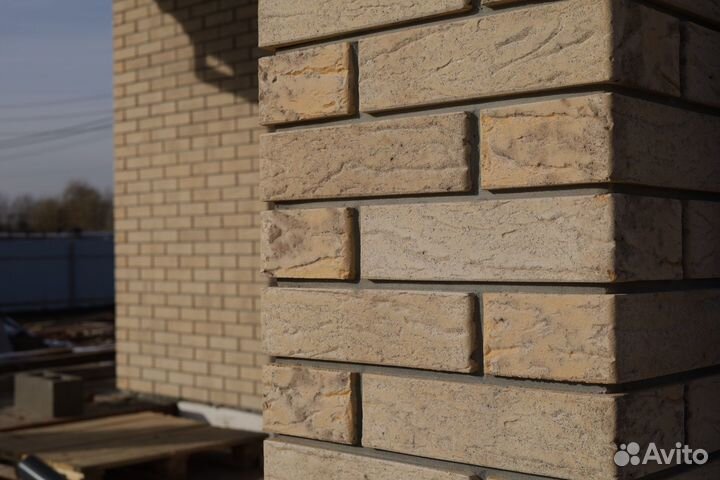 Кирпич облицовочный желтый