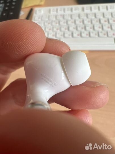 Левый наушник airpods 2 А2699