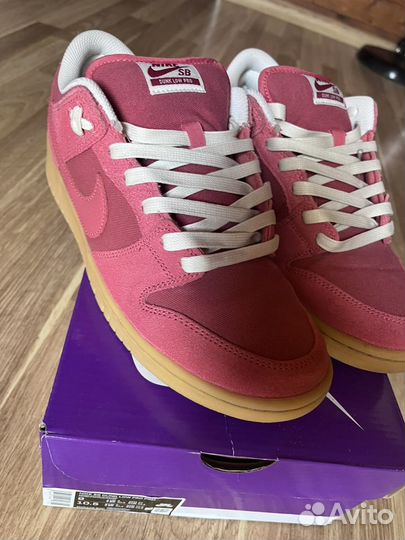 Nike SB Dunk Low Adobe Red Gum