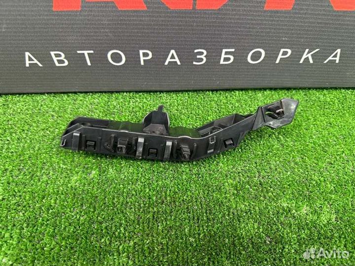 Кронштейн переднего бампера левый Infiniti Qx50