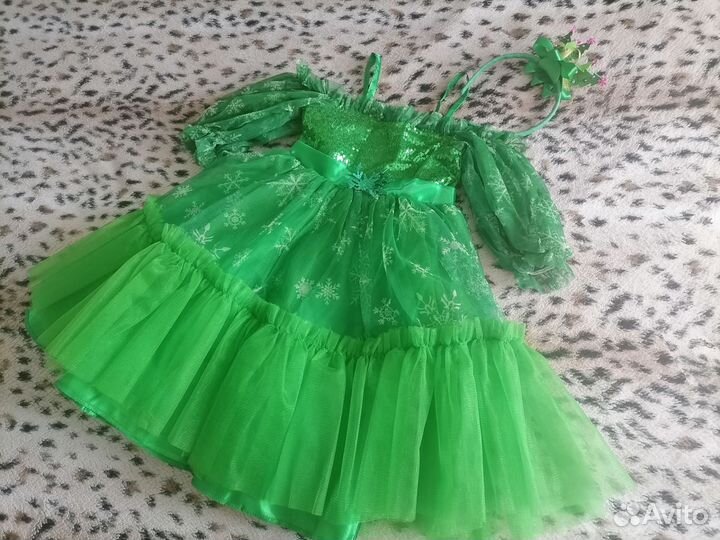 Продам костюм р. 104-110 туфли 28р