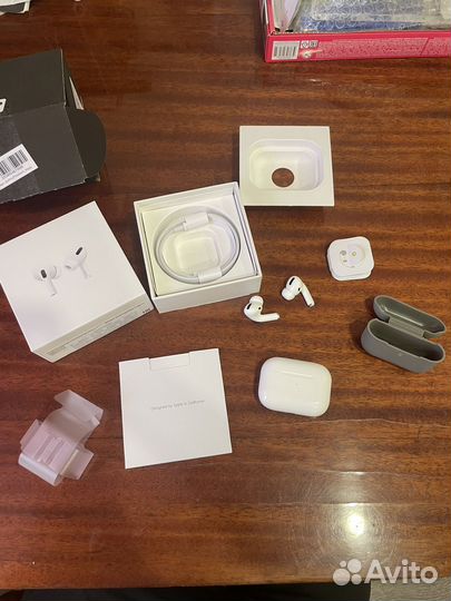 Наушники AirPods Pro