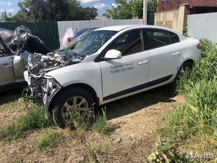 Рено Флюенс в разборе