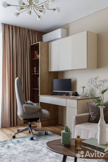 Рабочая зона вдоль окна