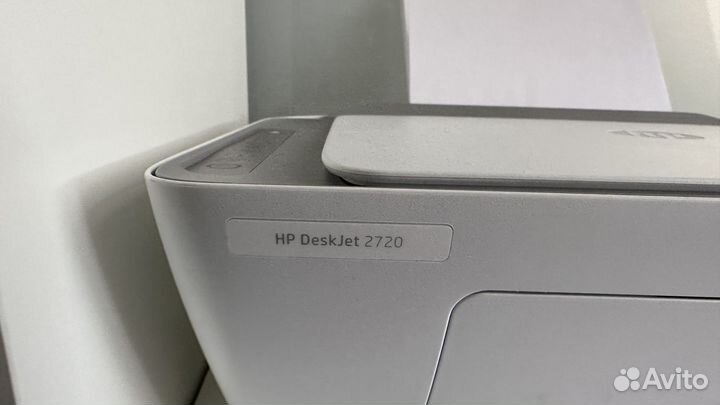 Принтер HP DeskJet 2720