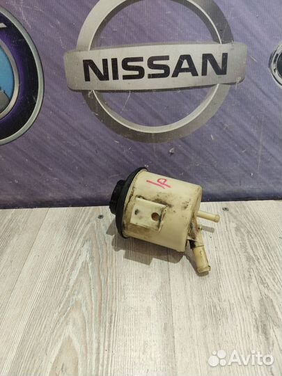 Бачок гидроусилителя гур Nissan primera P12