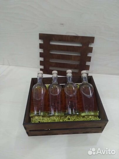 Ящик деревянный подарочный