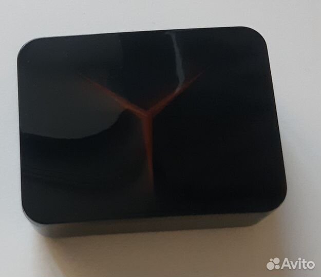 Беспроводные наушники с кейсом и экраном