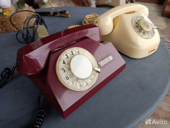 Дисковый телефон стационарный старинный
