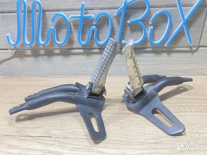 Кронштейны подножки задние Yamaha MT-03 2010