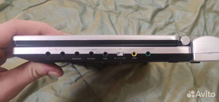 Портативный видеопроигрыватель