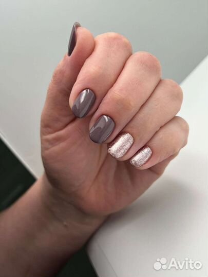 Педикюр с покрытием гель-лаком