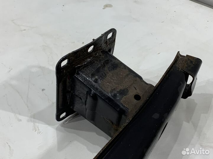 Усилитель бампера заднего Audi Q3 8U дорестайлинг