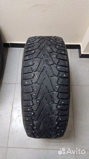 Pirelli Ice Zero 245/50 R18 104T