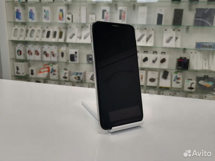 iPhone X, 256 ГБ