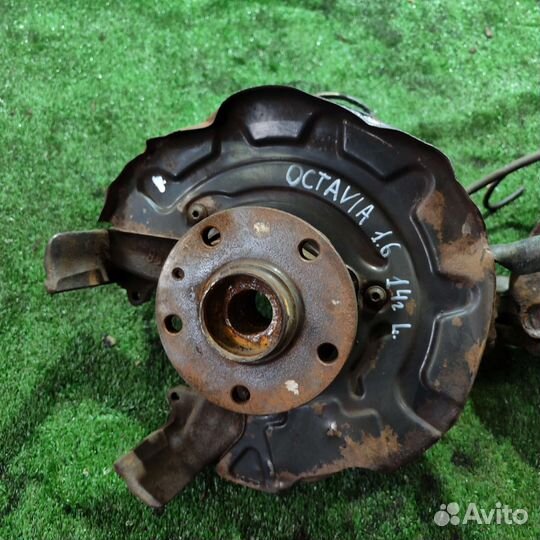 Поворотный кулак skoda octavia a7 2014