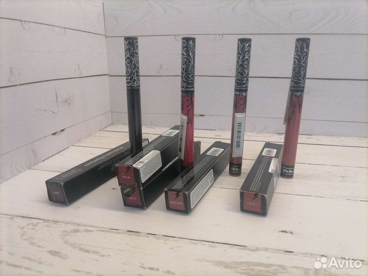 Жидкая стойкая помада для губ Kat Von D