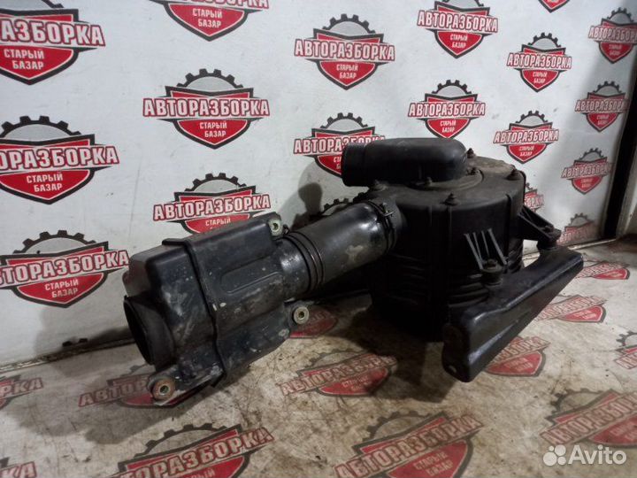 Корпус воздушного фильтра Mazda Titan WGE1T TF