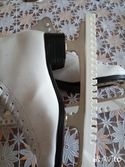 Коньки фигурные