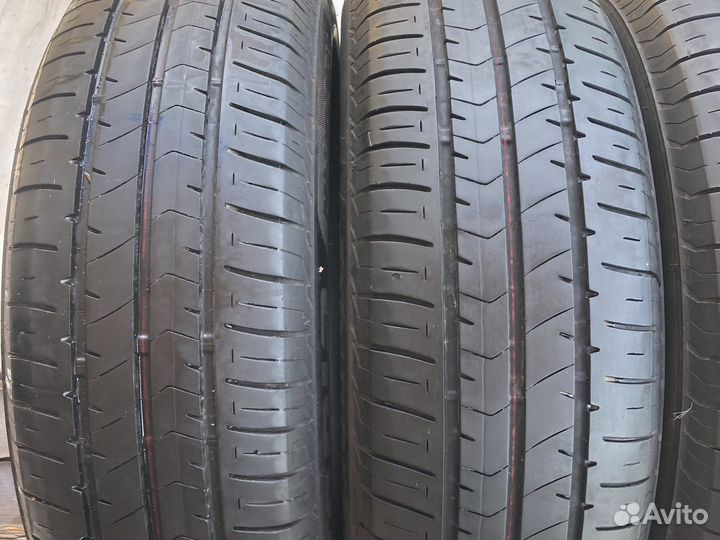 Bridgestone Ecopia NH100 RV 215/65 R16 98H