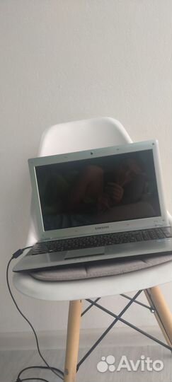 Продам ноутбук Самсунг RV520