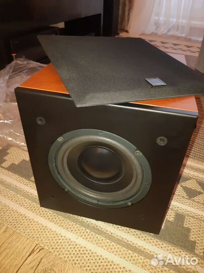 Сабвуфер Dali SWA 8 Golden cherry