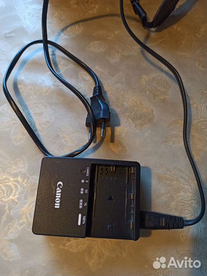 Зеркальный фотоаппарат canon 60d