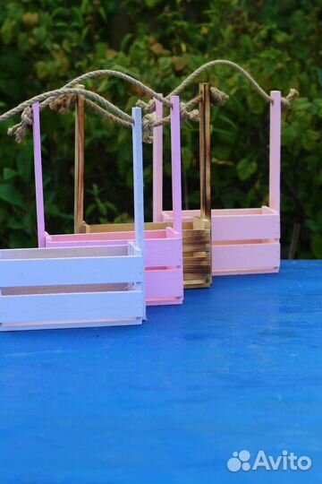 Корзинки для цветов, ящики для декора и подарков