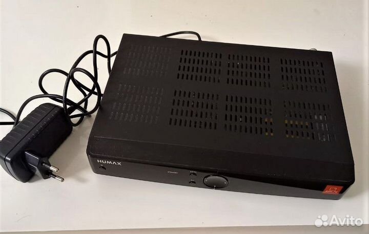 Приставка кабельного телевидения Humax HD7000i