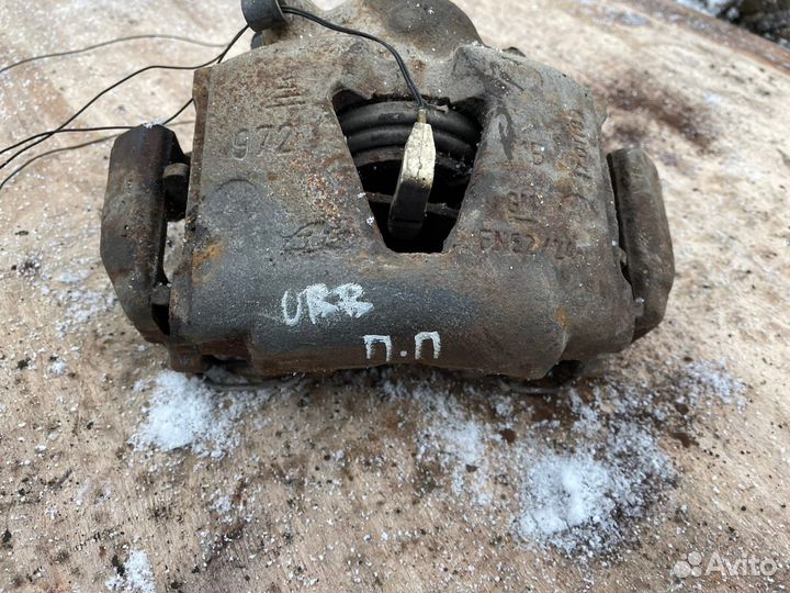 Вектра b суппорт тормозной передний левый правый