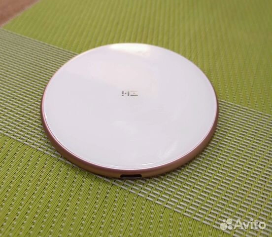 Беспроводное зарядное устройство ZMI