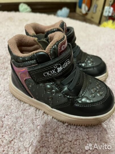 Демисезонные ботинки на девочку 22