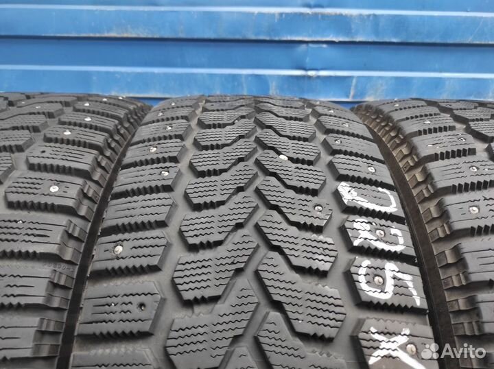 Yokohama F700Z 225/60 R17 99Q