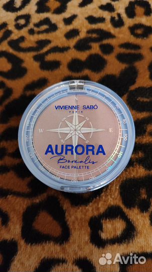 Vivienne sabo Aurora Borealis Face Palette