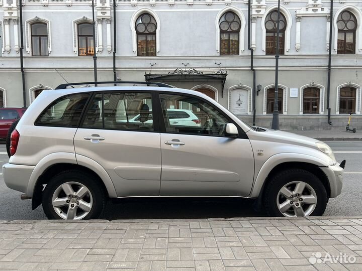 Toyota RAV4 2.0 AT, 2004, 161 000 км