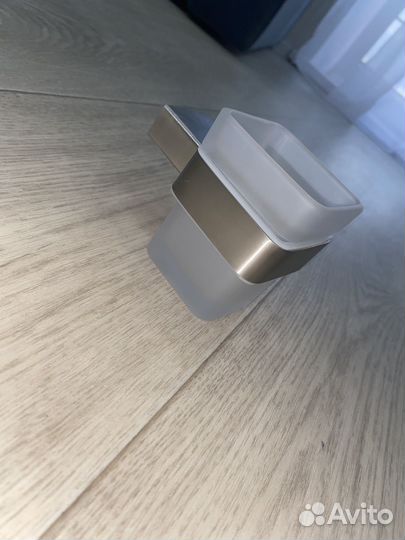 Мыльница и стакан настенные