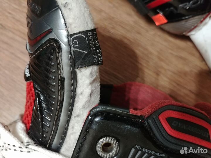 Вратарские коньки bauer