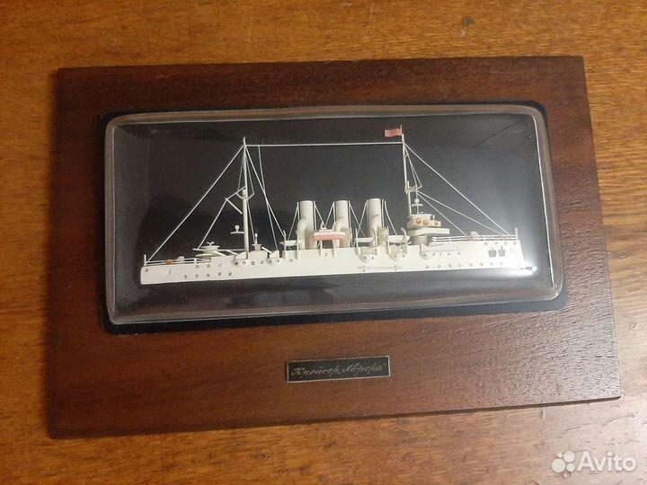 Модель корабля