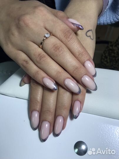 Маникюр педикюр в Боброво