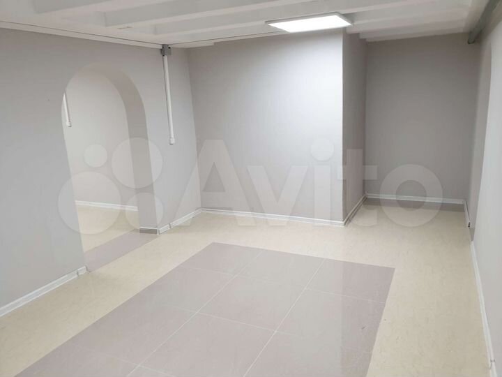 Торговая площадь, 16 м²