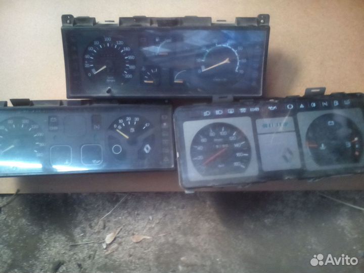 Щитки приборов Рено 9, Рено 11
