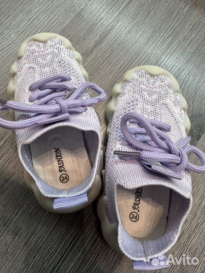 Кроссовки детские 24 размер