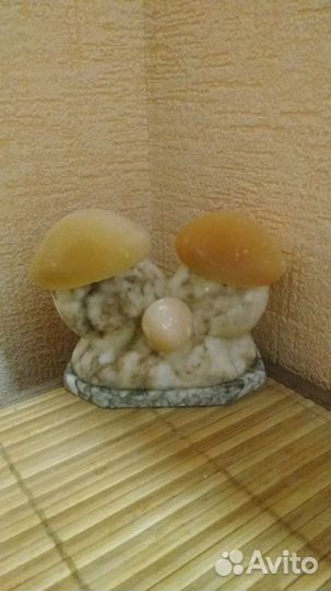 Мраморные статуэтки