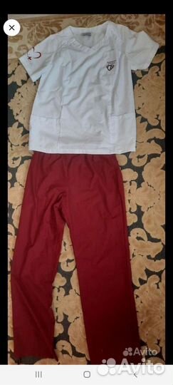 Медицинский костюм женский