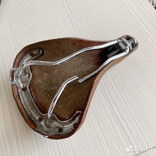 Седло для велосипеда brooks b17