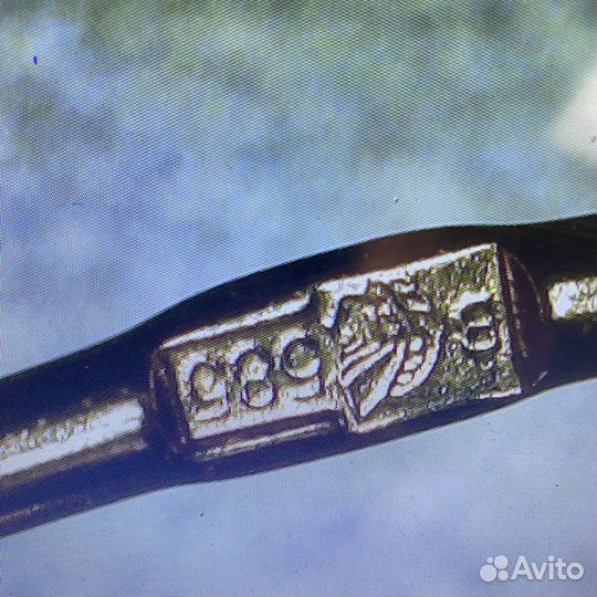 Золотые серьги с камнями 585пр. вес: 1,44гр